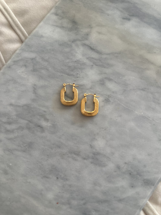 Minimalist Rectangular Hoops